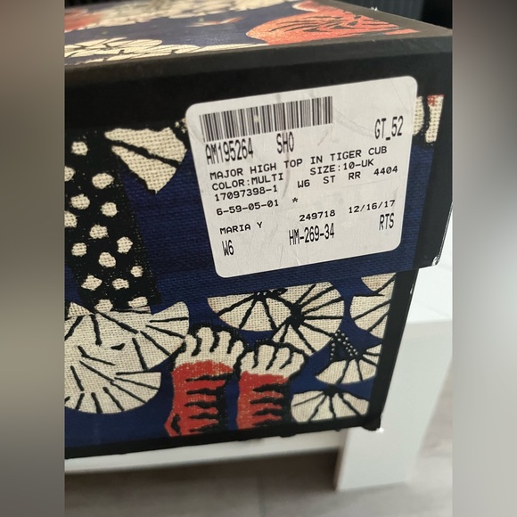 Gucci Men’s Major High Top shoes in Cub Print - Picture 7 of 10